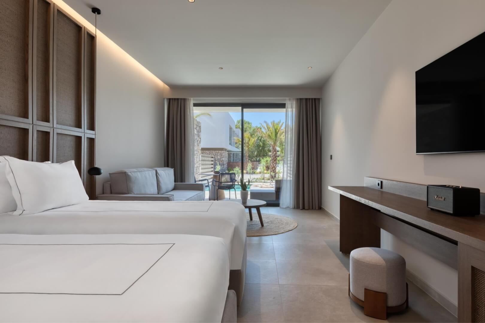 Deluxe Suites with Private Pool