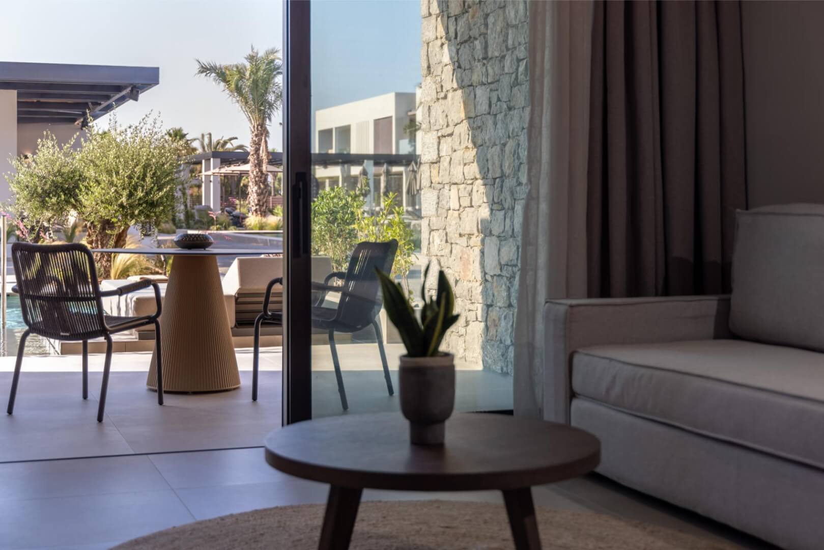 Premium Suites with Swim-Up pool